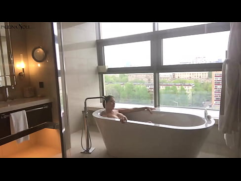 ❤️ Geweldige babe Hertstochtlik rukt har kut yn 'e badkeamer Porno by ús fy.teatroporno.ru ❤